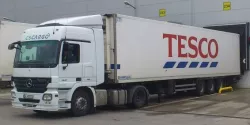 TESCO - tahač s návěsem Modely od Patrona