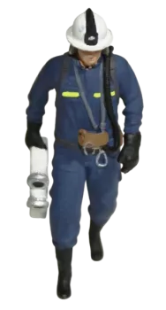 Hasič s hadicí a dýchacím přístrojem SATURN S7