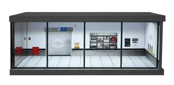 Prosklená autoprodejna / dílna - osvětlená