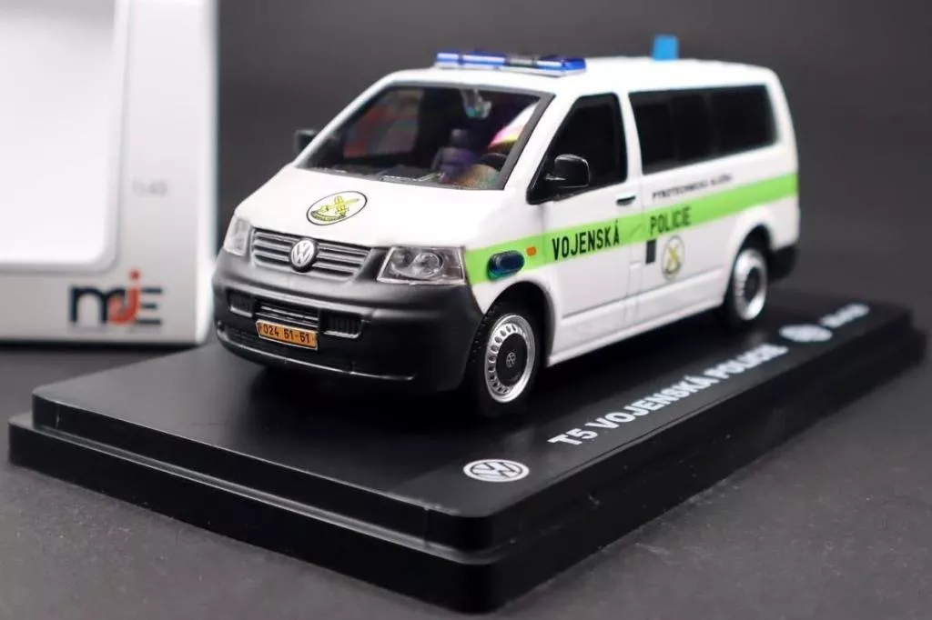 Volkswagen Transporter T5 Vojenská policie pyrotechnici = Soukromá sbírka PRODEJ Modely Jenda