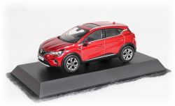 Renault Captur SUV - kaz od lepidla pod zadním i předním světlem