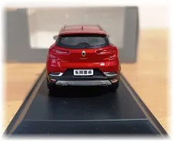 Renault Captur SUV - kaz od lepidla pod zadním i předním světlem Renault Captur SUV - kaz od lepidla pod zadním i předním světlem