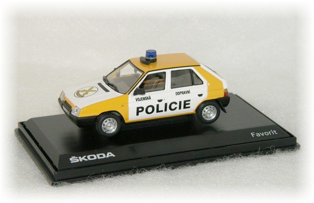 Škoda Favorit - Vojenská Dopravní Policie „1992” Abrex